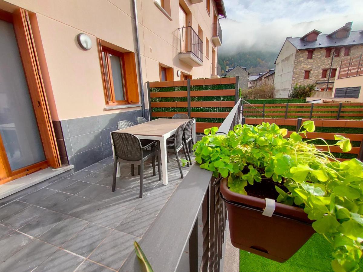 Jardin Araguas Apartment Villanua Ngoại thất bức ảnh